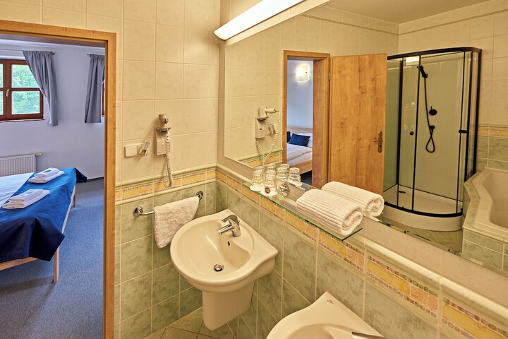 Room 50 of 91