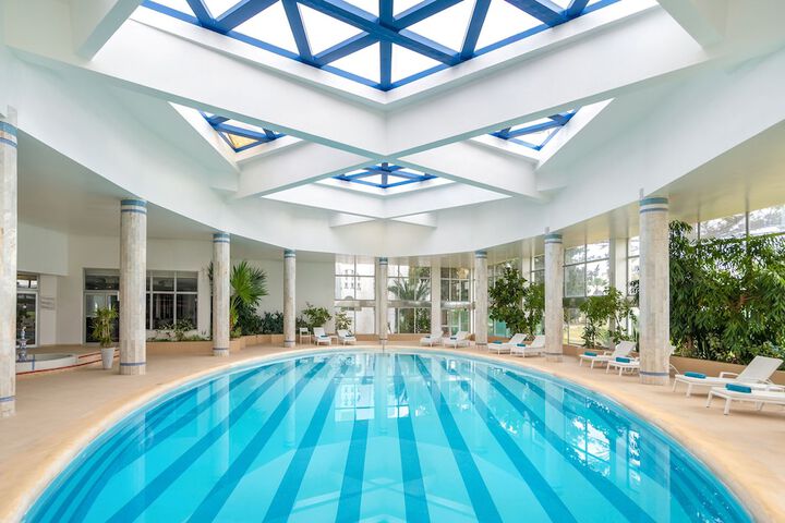 Pool Hotel