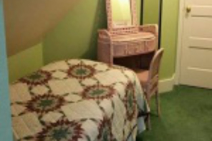 Room 133 of 192