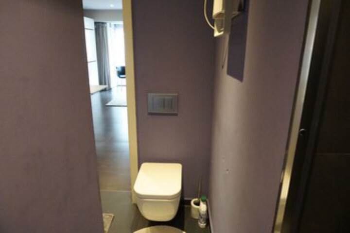 Room 3 of 24