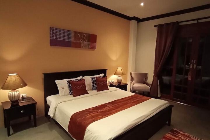 Room 8 of 62