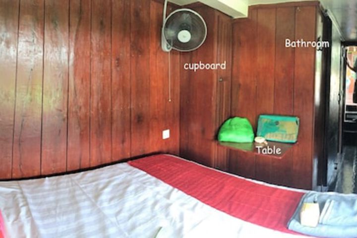 Room 6 of 48