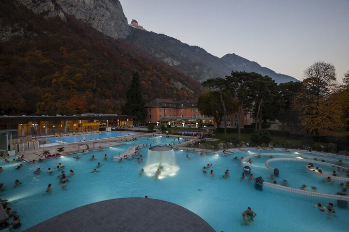 Hotel with Pool
