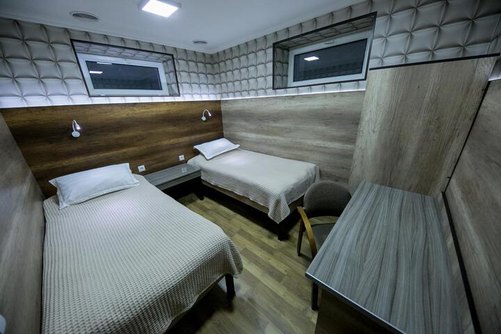 Room 50 of 79