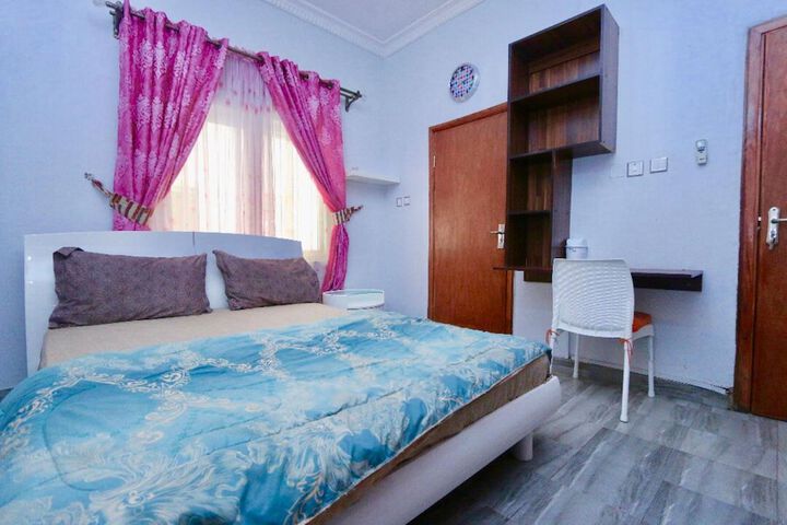 Room 14 of 38