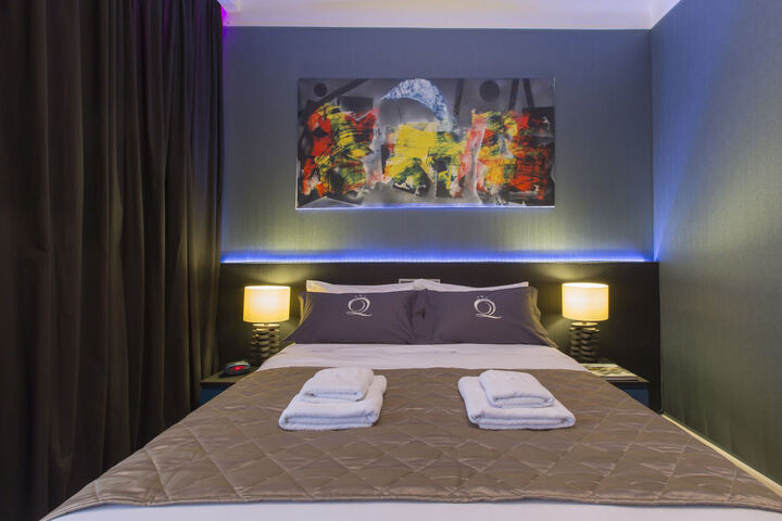 Room 42 of 82