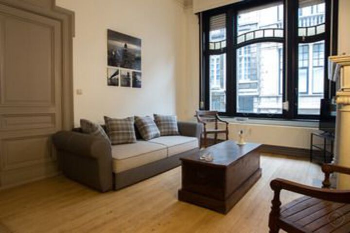 Room 3 of 168