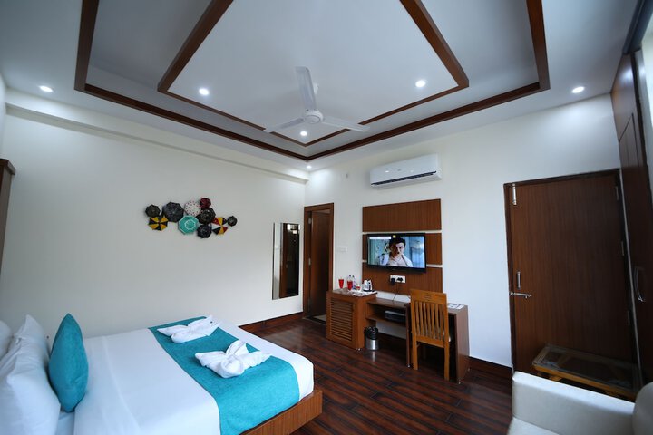 Room 35 of 65