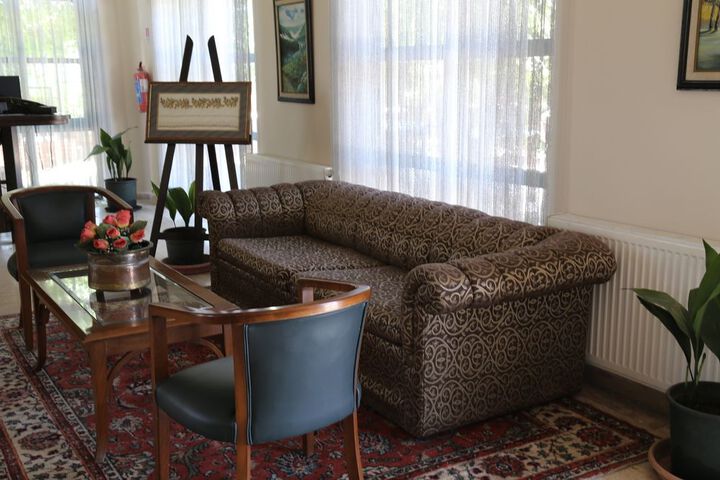 Entrance & Lobby
