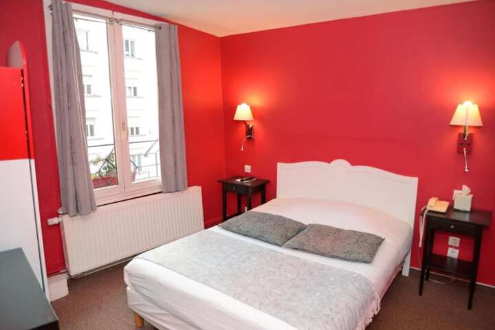Room 5 of 44