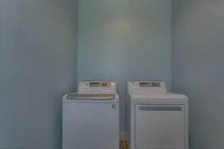 Room 4 of 23