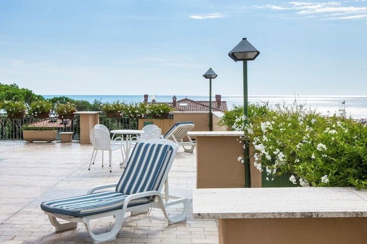 Sundeck