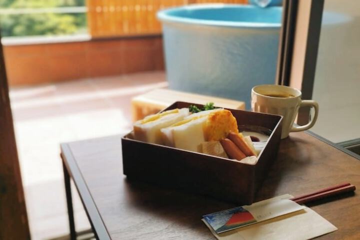 Breakfast/Coffee Service 56 of 61