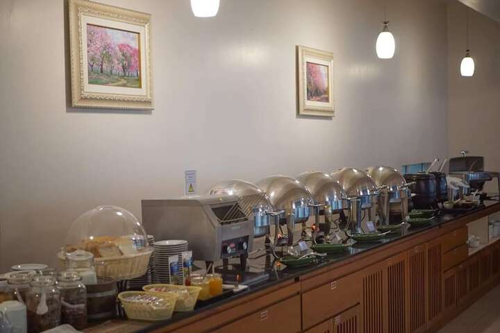 Dining Photos