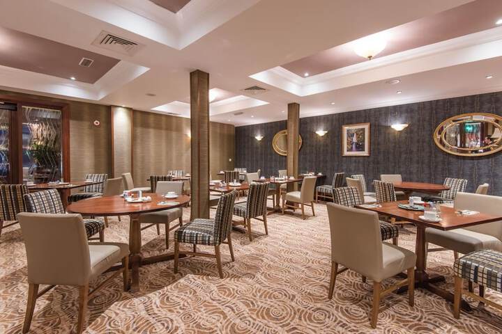 Dining Photos