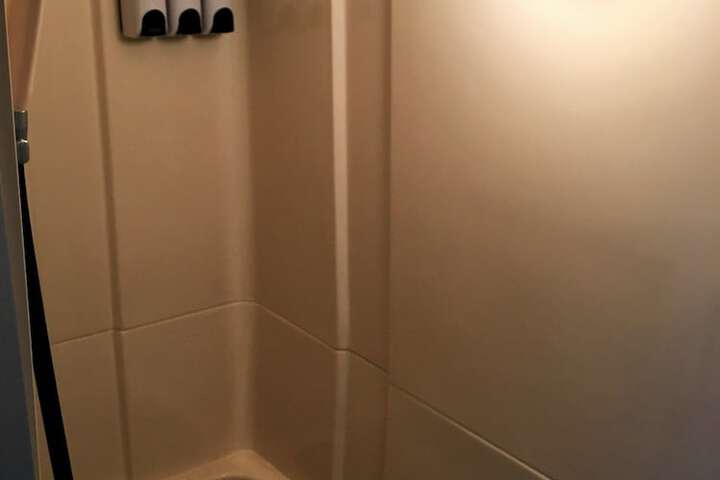Room 41 of 48