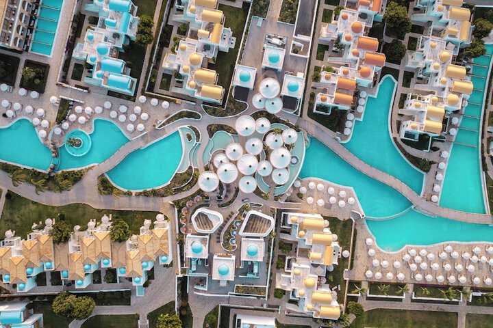 Pool 37 of 81