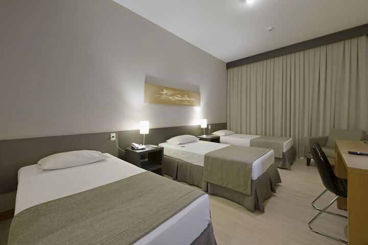 Room 25 of 59