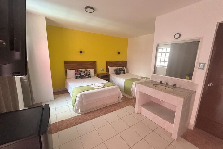Room 6 of 19