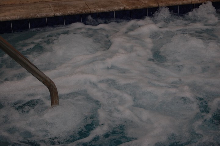 Indoor spa tub