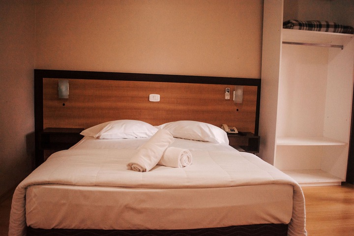 Room 12 of 49
