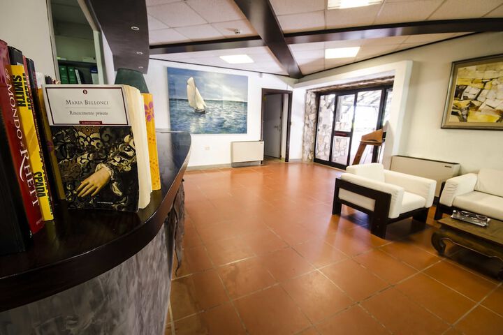 Hotel Interior 9 of 87