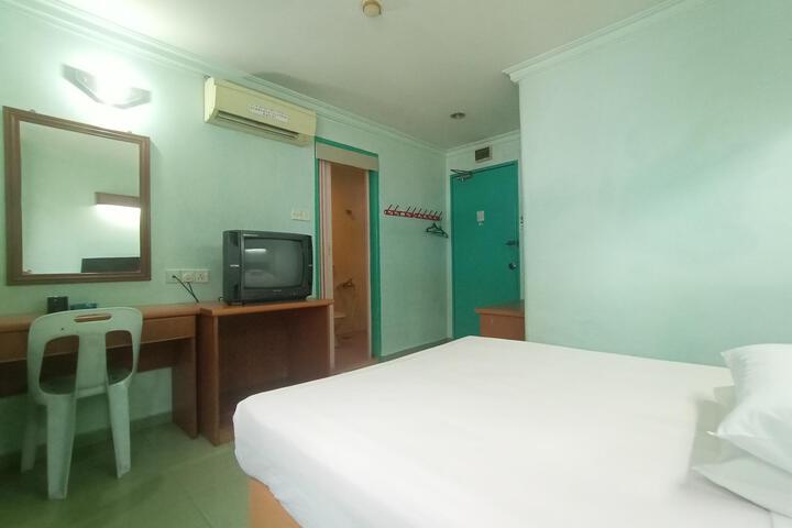 Room 44 of 47