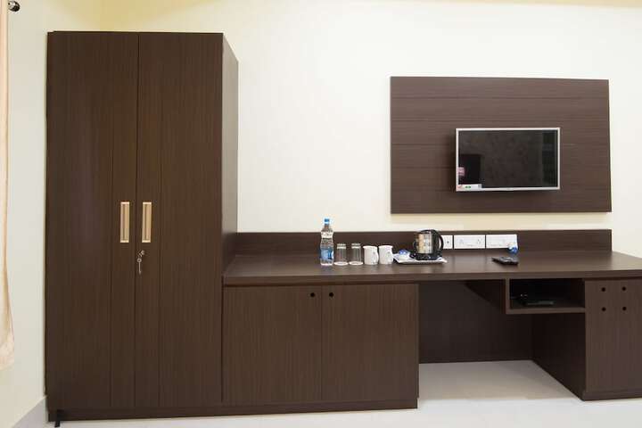 Room 27 of 46