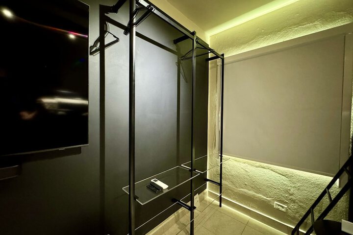 Room 52 of 224