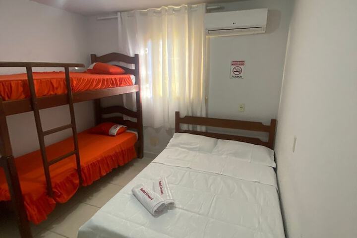 Room 6 of 16