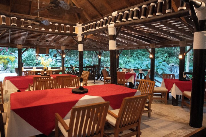 Dining 112 of 135