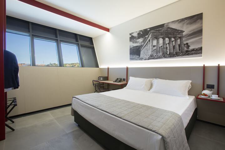 Room 14 of 123