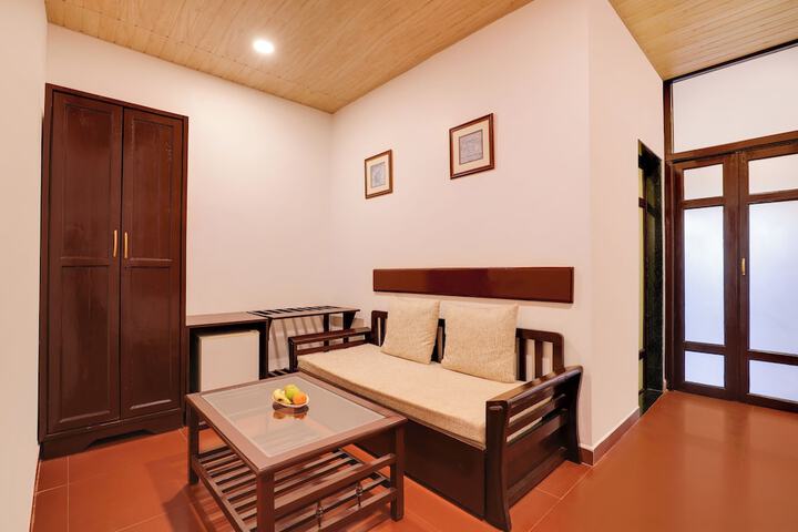 Room 10 of 46