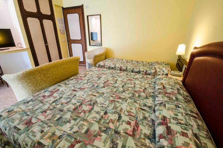 Room 14 of 61