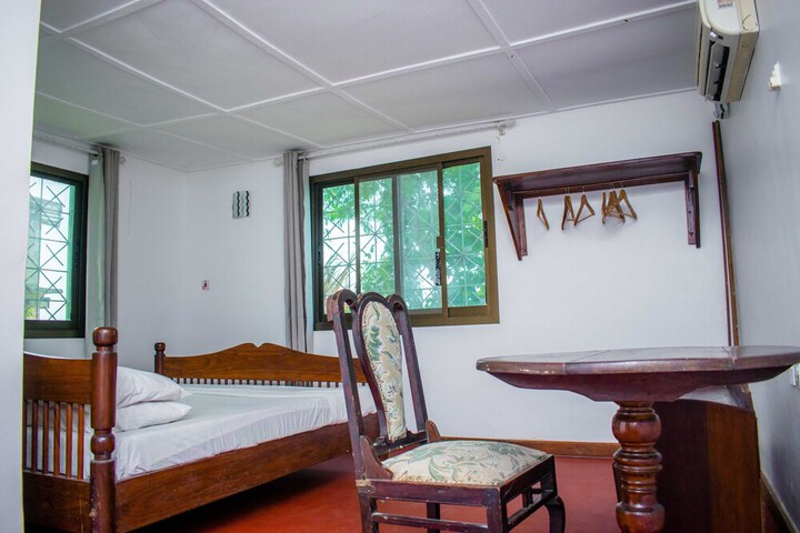Room 34 of 89