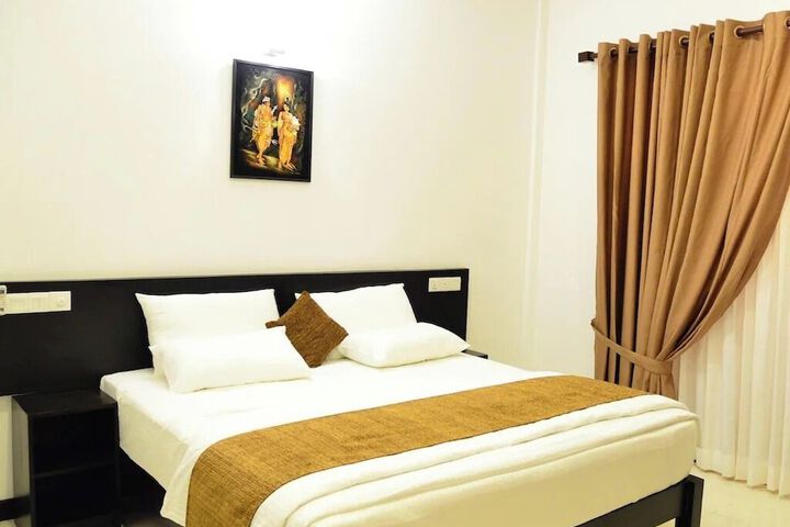 Room 3 of 11