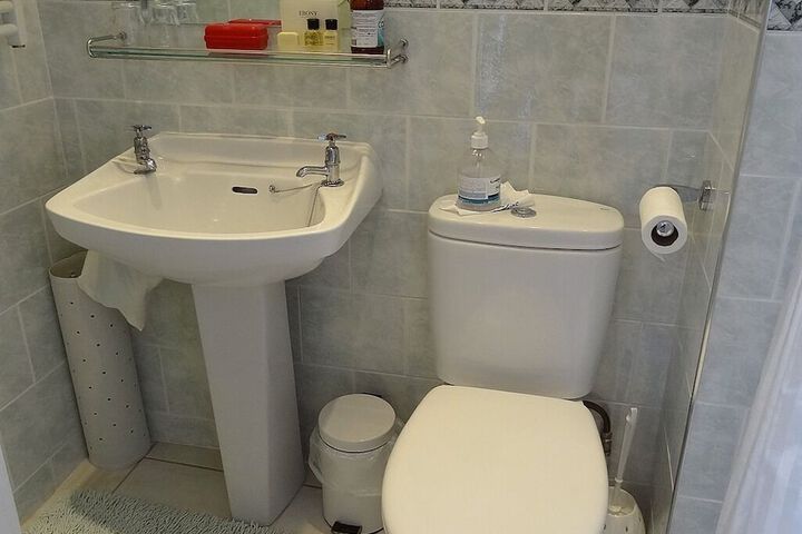 Room 11 of 29