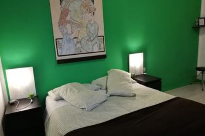 Room 12 of 22