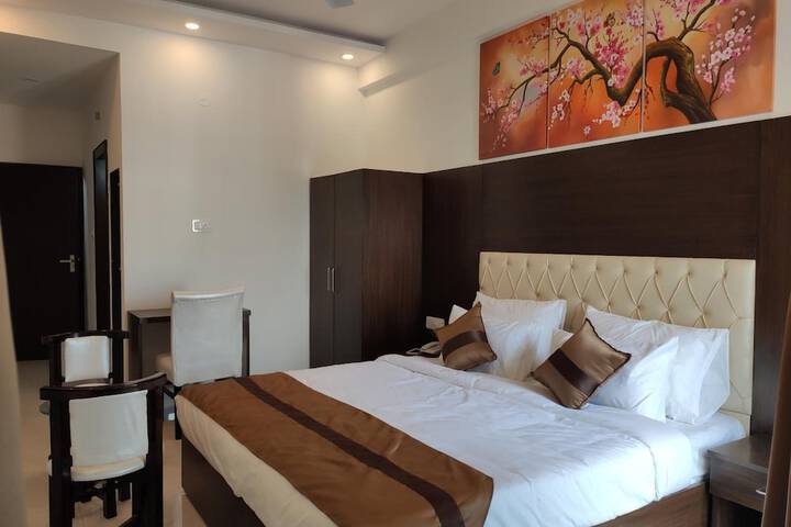 Room 17 of 56