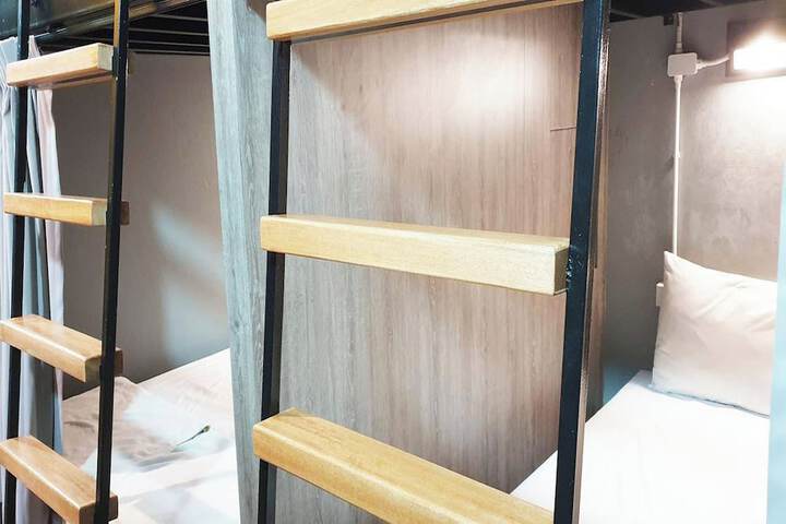 Room 29 of 47