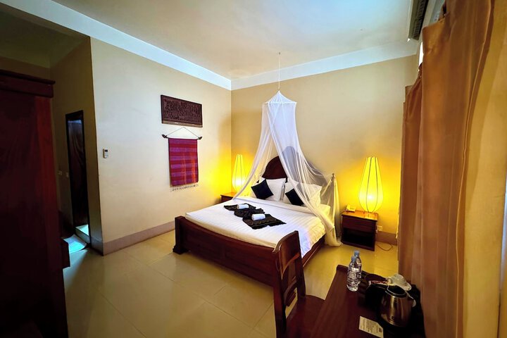 Room 72 of 123