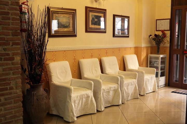 Guest Lobby