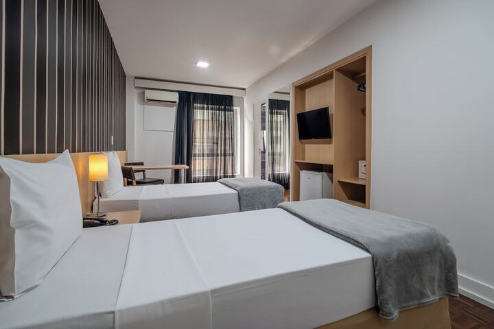 Room 15 of 46