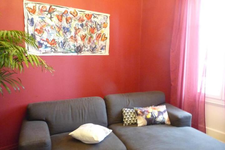 Room 9 of 16