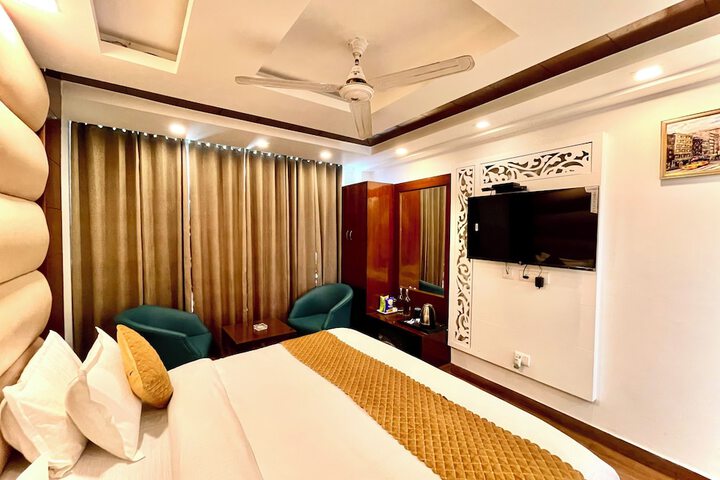 Room 10 of 55