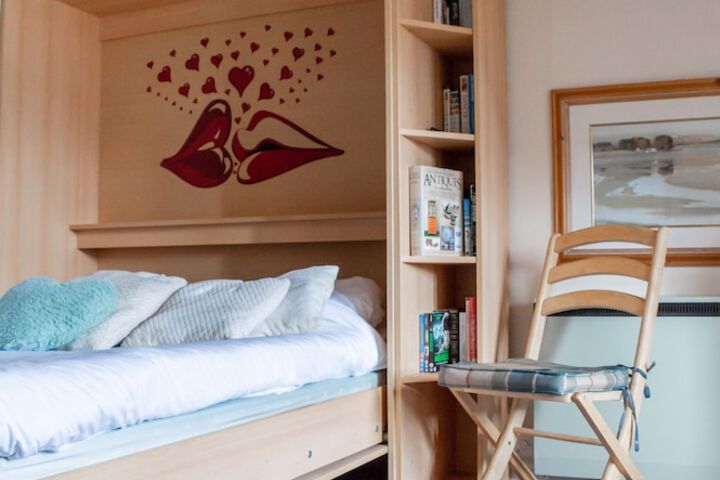 Room 3 of 75
