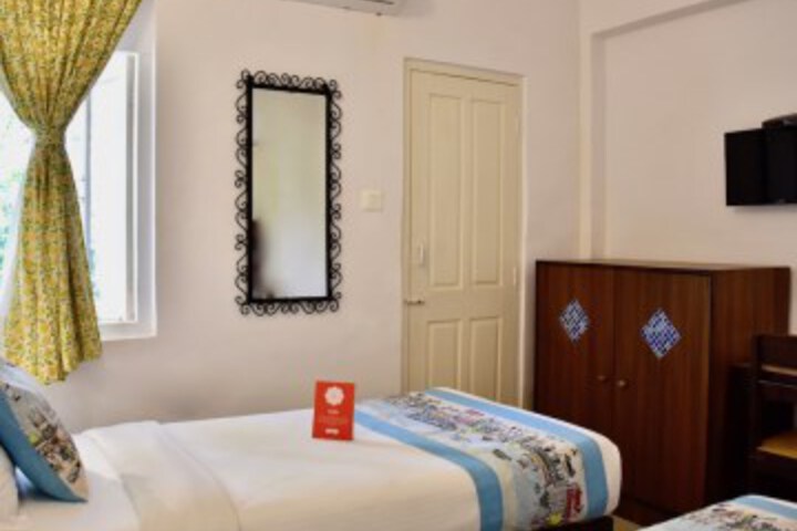 Room 11 of 44