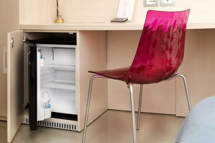 Mini-refrigerator