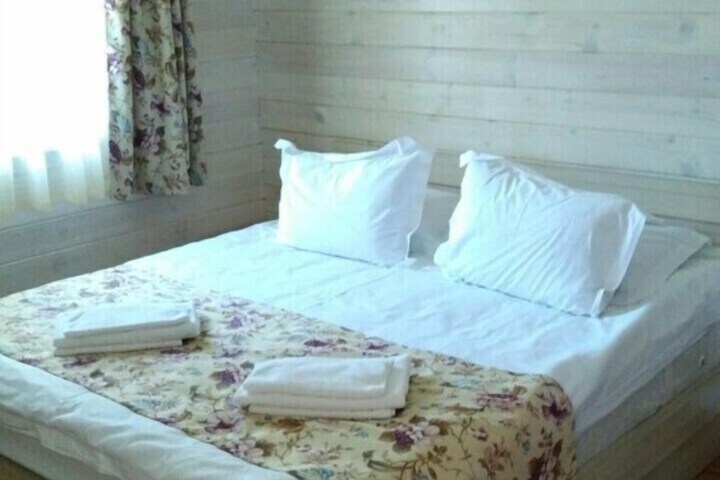 Room 16 of 38