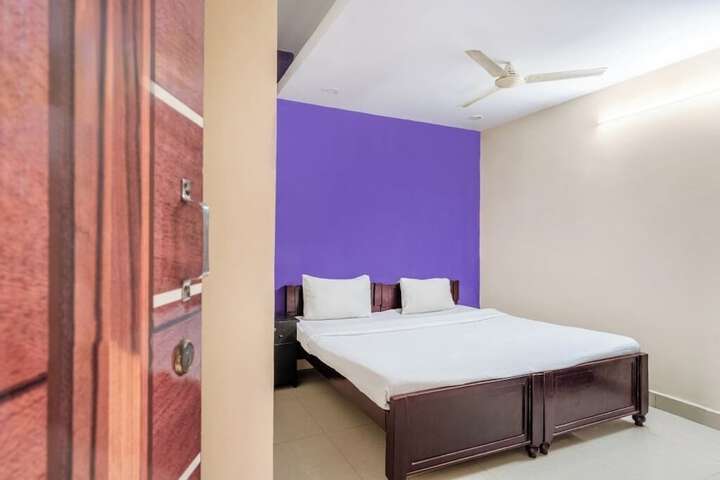 Room 8 of 23
